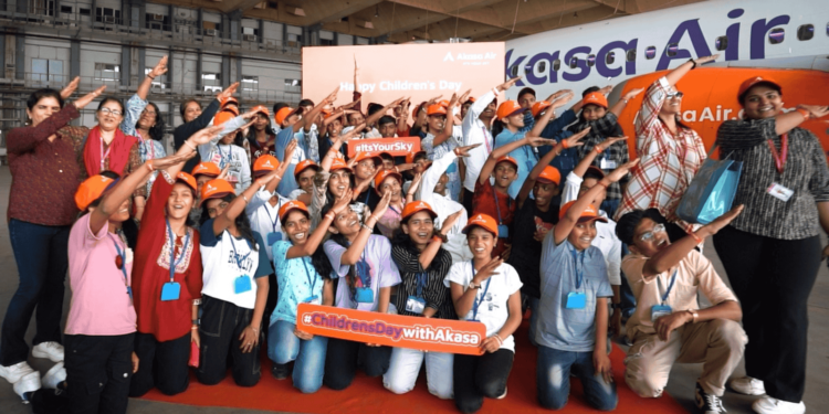 Akasa Air celebrated Children’s Day with Aviation Experience Day for students from Logic Centre and Community Welfare Association