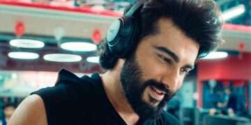boAt cancels the cringe in just 10 minutes: actor Arjun Kapoor finds sound solace with boAt on Flipkart Minutes this Valentine’s Day.