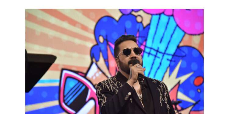 Mika Singh in the House