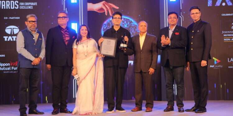 IAA Inducts Prasoon Joshi into Global Hall of Fame for Transformative Contributions to Advertising and Storytelling